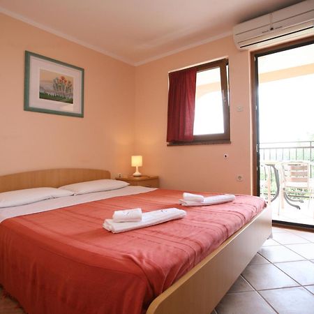 Apartments Neda - Porec South Chambre photo