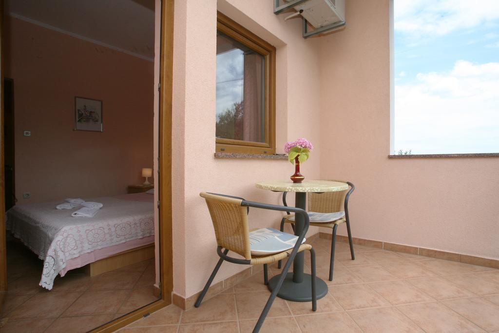 Apartments Neda - Porec South Chambre photo