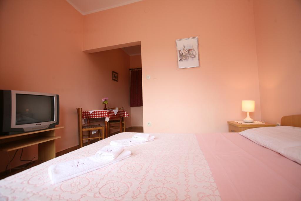 Apartments Neda - Porec South Chambre photo
