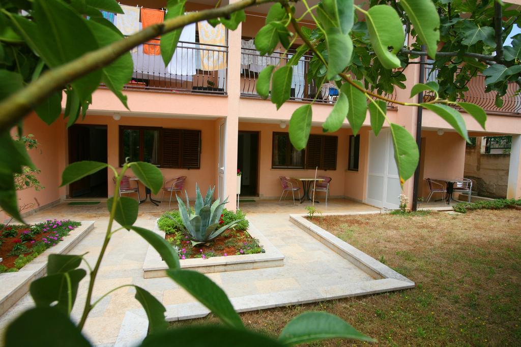 Apartments Neda - Porec South Chambre photo